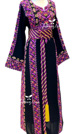 Load image into Gallery viewer, Purple Simple &amp; Classic And Elegant Emberoidery Dress With Kashmir belt
