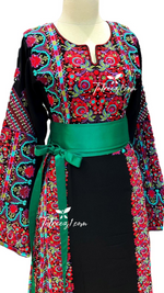 Load image into Gallery viewer, Green Emberoidery Thoub With Kashmir belt
