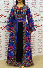 Load image into Gallery viewer, Blue Embroidery Traditional luxurious touch Thoub
