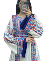 Charger l&#39;image dans la galerie, White &amp; Blue Embroidered Palestinian Thobe With Reversible Belt
