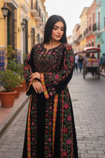 Charger l'image dans la galerie, Black Velvet Bloom Stunning Thoub
