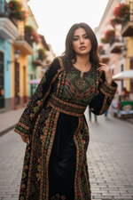 Load image into Gallery viewer, Green Velvet Stunning Thoub
