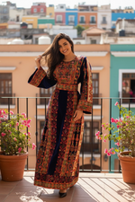 Charger l'image dans la galerie, Blue Malacca Silk Velvet Stone Embroidery Thoub
