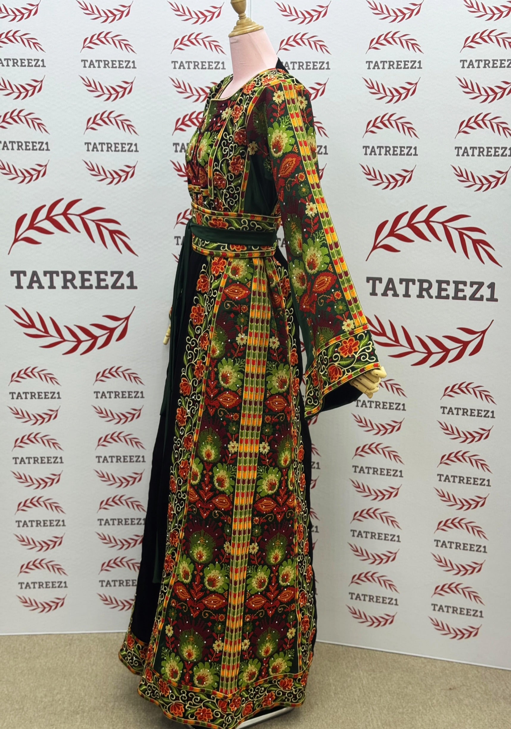 Green Embroidery Traditional luxurious touch Thoub