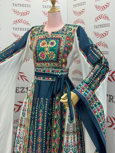Green Traditional Palestinian Thobe – Richly Embroidered Elegance