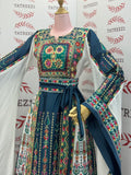 Green Traditional Palestinian Thobe – Richly Embroidered Elegance