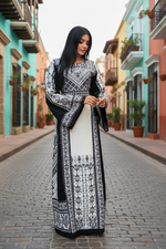Charger l'image dans la galerie, White &amp; Black Color thoub Embroidered Palestinian Fellahi Thobe With Belt
