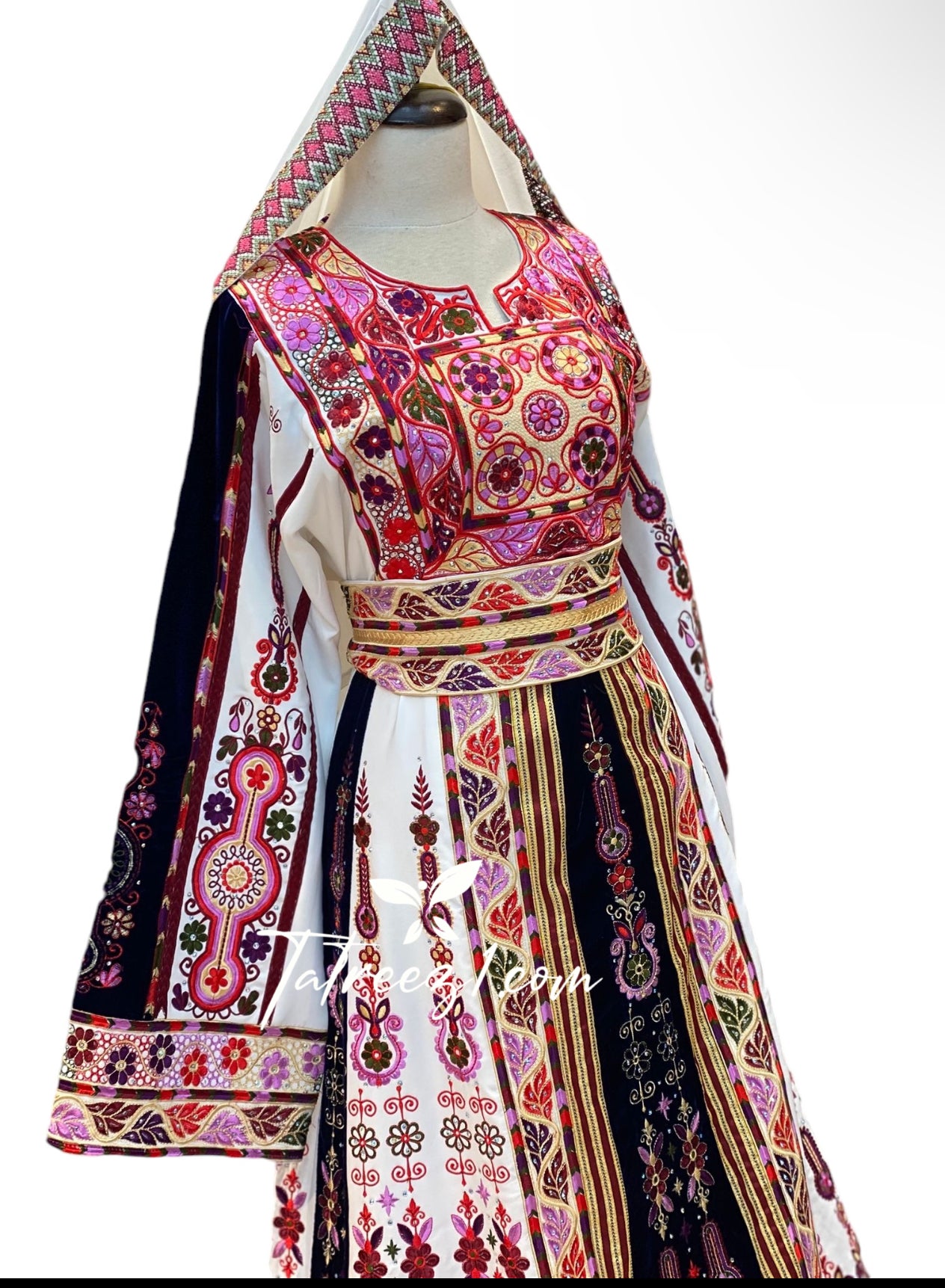 Velvet Bridal Thoub Multicolor Stone Embroidery Thobe