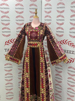 Load image into Gallery viewer, New Collection Jennah wnar Malacca Thoub Silk Velvet  Embroidery Thoub come with Belt

