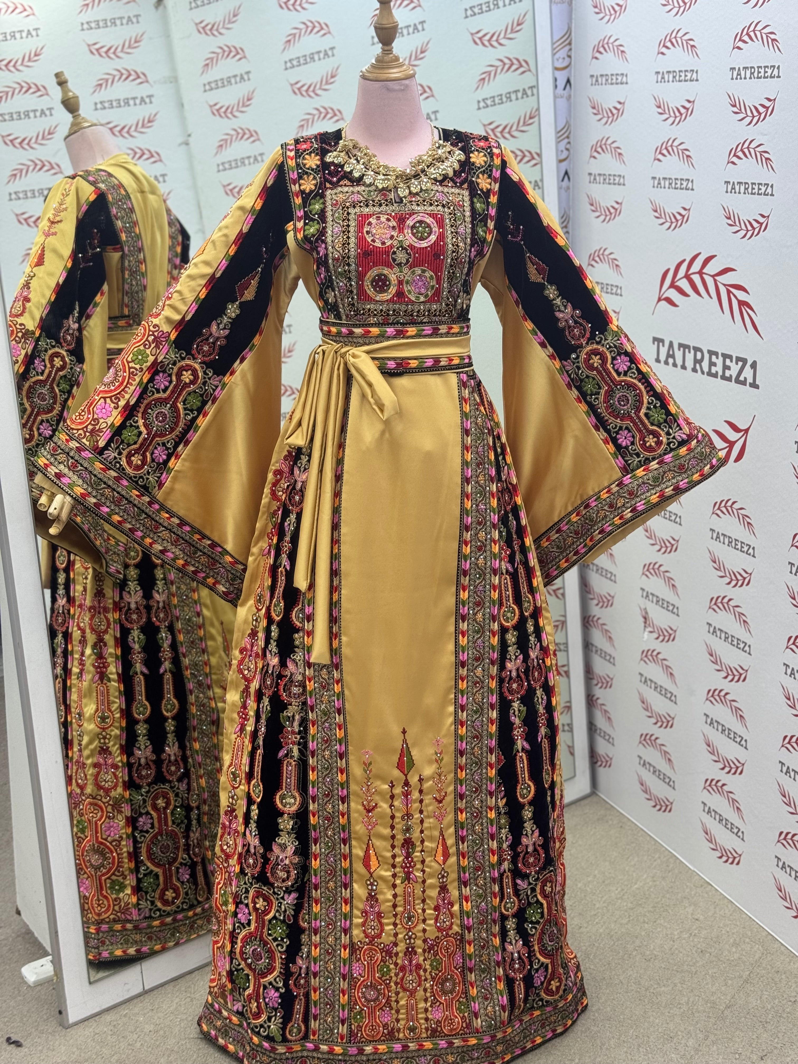 The Diamond Satin Luxury Tatreez Thobe