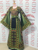 Load image into Gallery viewer, Green Embroidery Traditional Palestinian Thobe Machine Made
