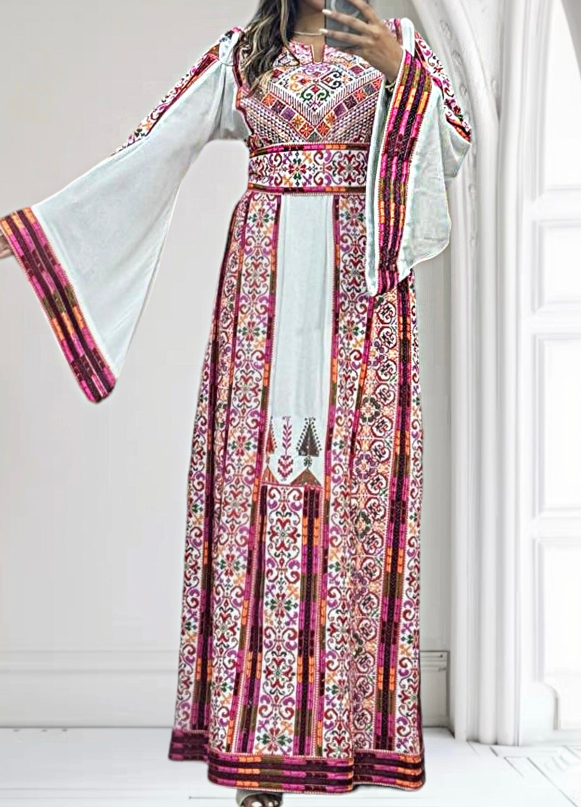 Palestine Thoub  Embroidery White Traditional Thoub Stone Thobe with Matching Belt