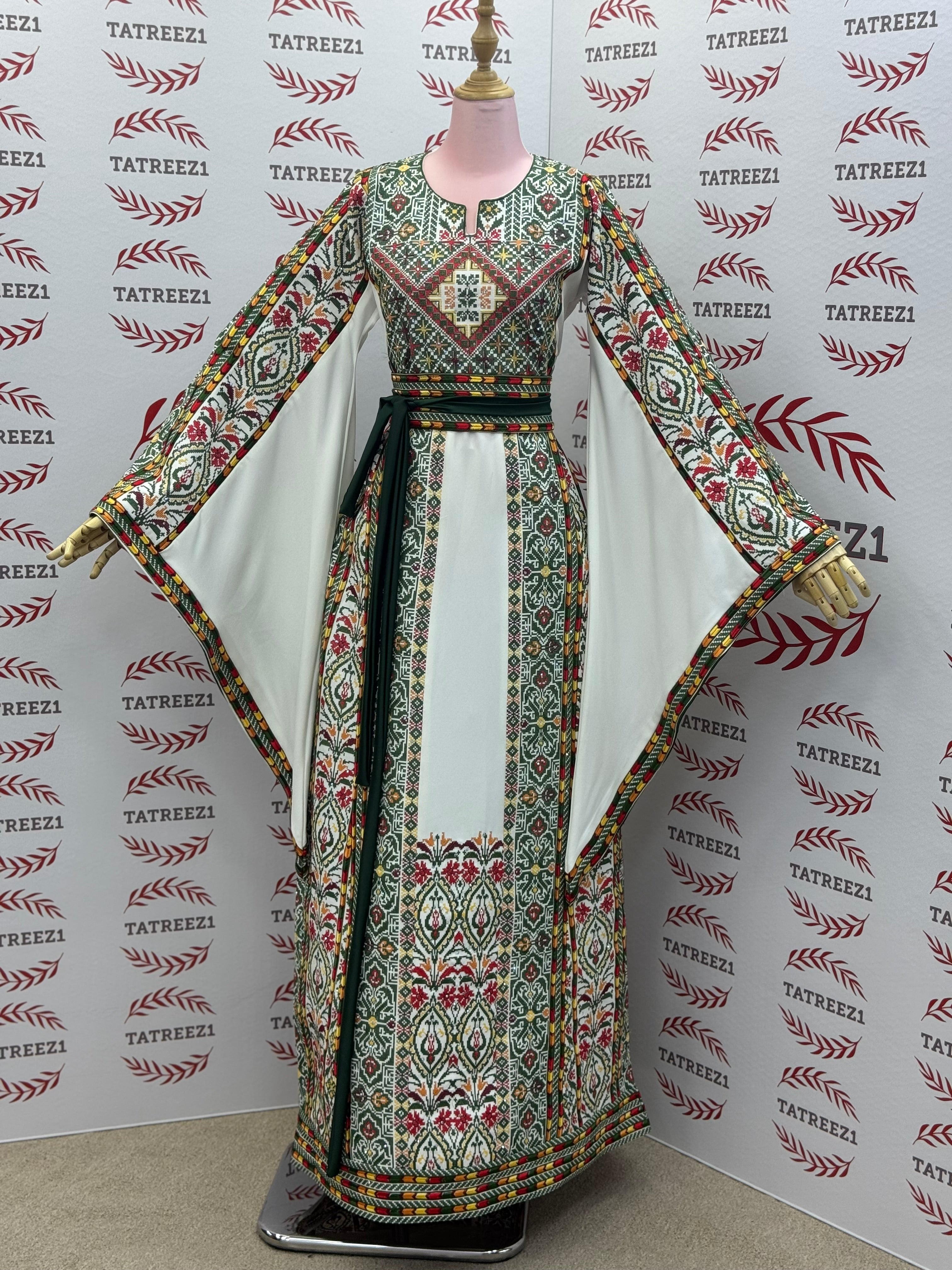 White Traditional Palestinian Thobe – Green Elegance Embroidery