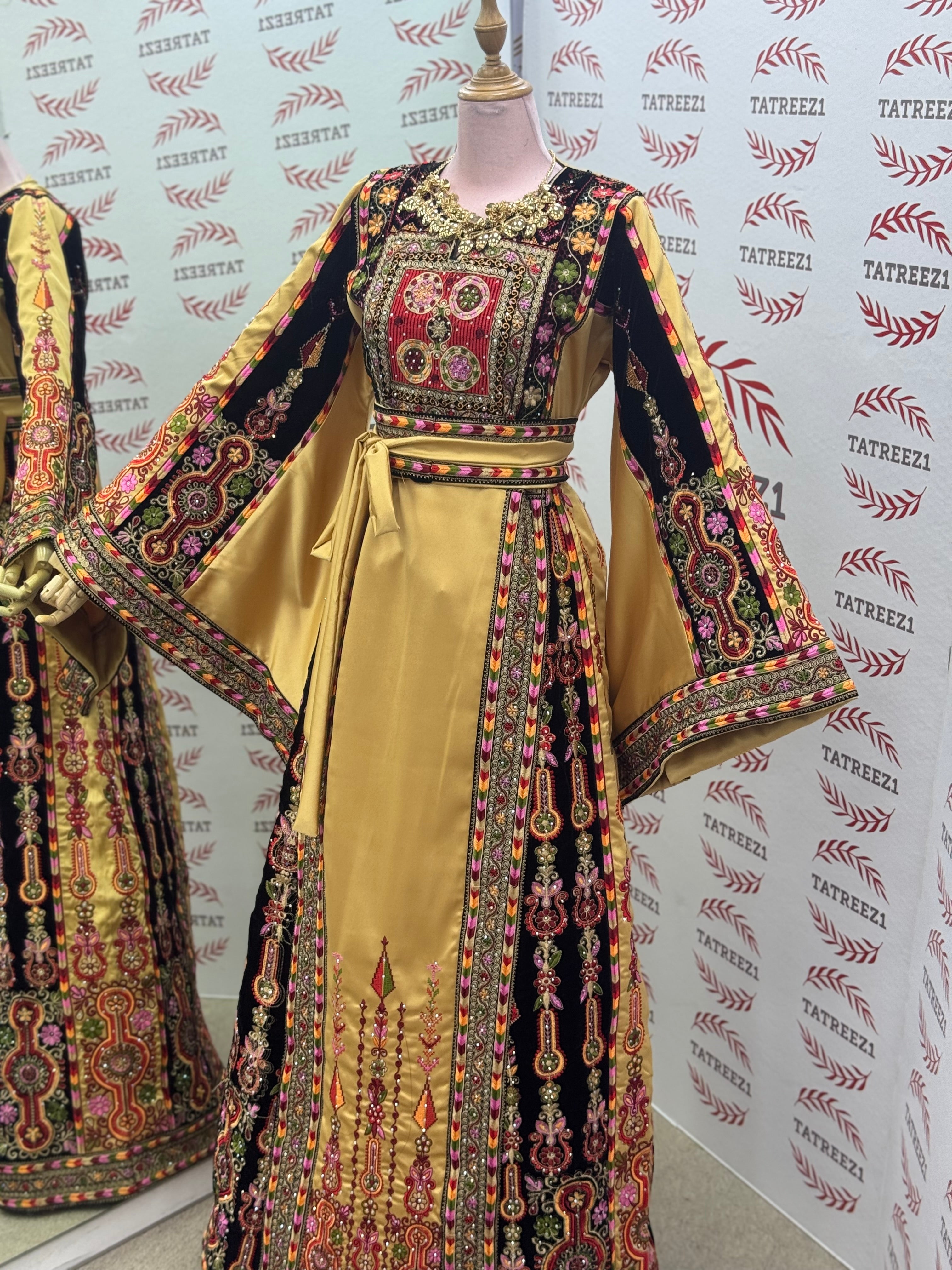 The Diamond Satin Luxury Tatreez Thobe