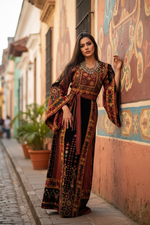 Load image into Gallery viewer, Velvet Jennah wnar Thoub Embroidery Thoub come with Embroidery Belt
