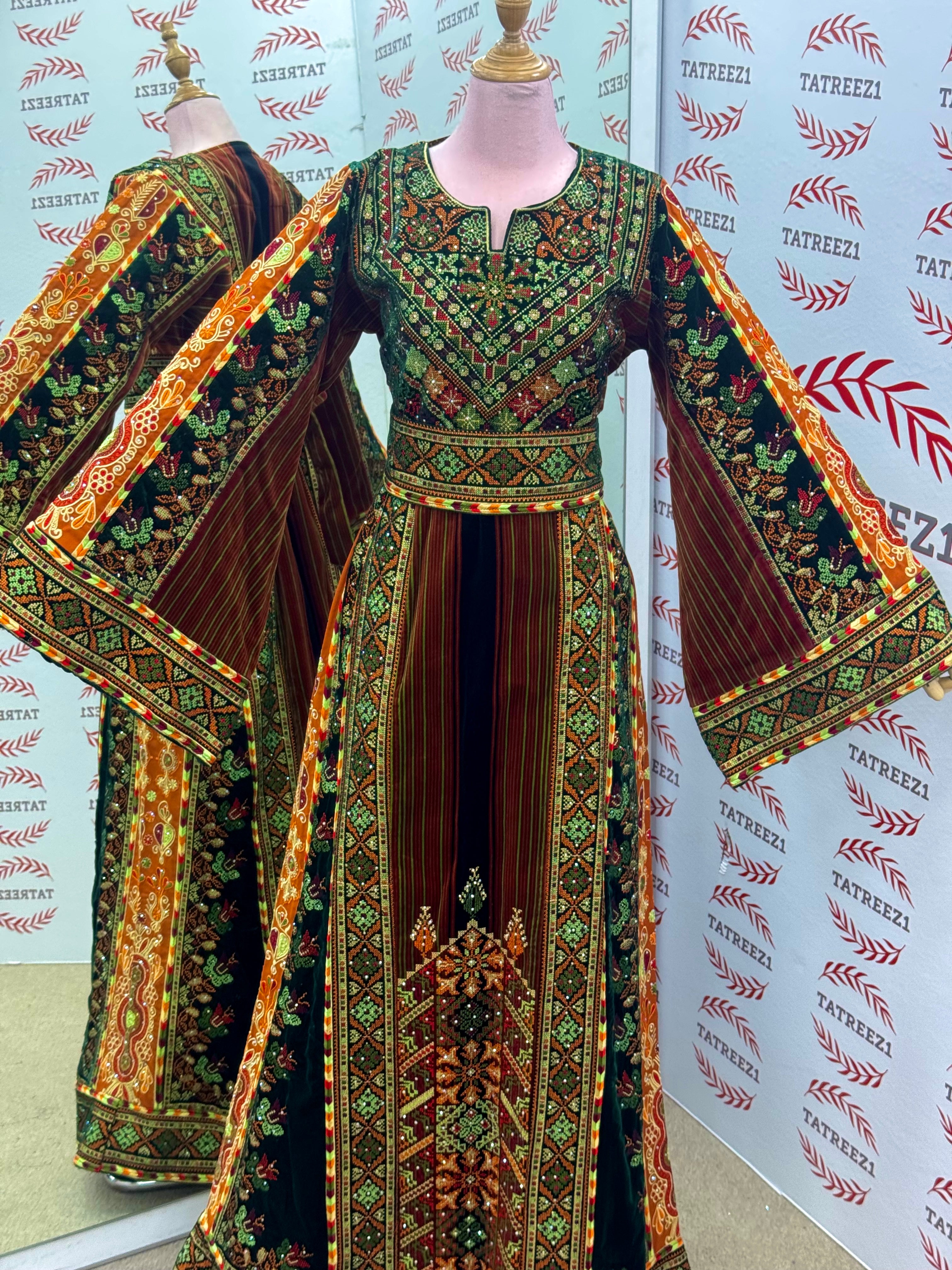 Green Jennah wnar Thoub Embroidery Thoub come with Embroidery Belt