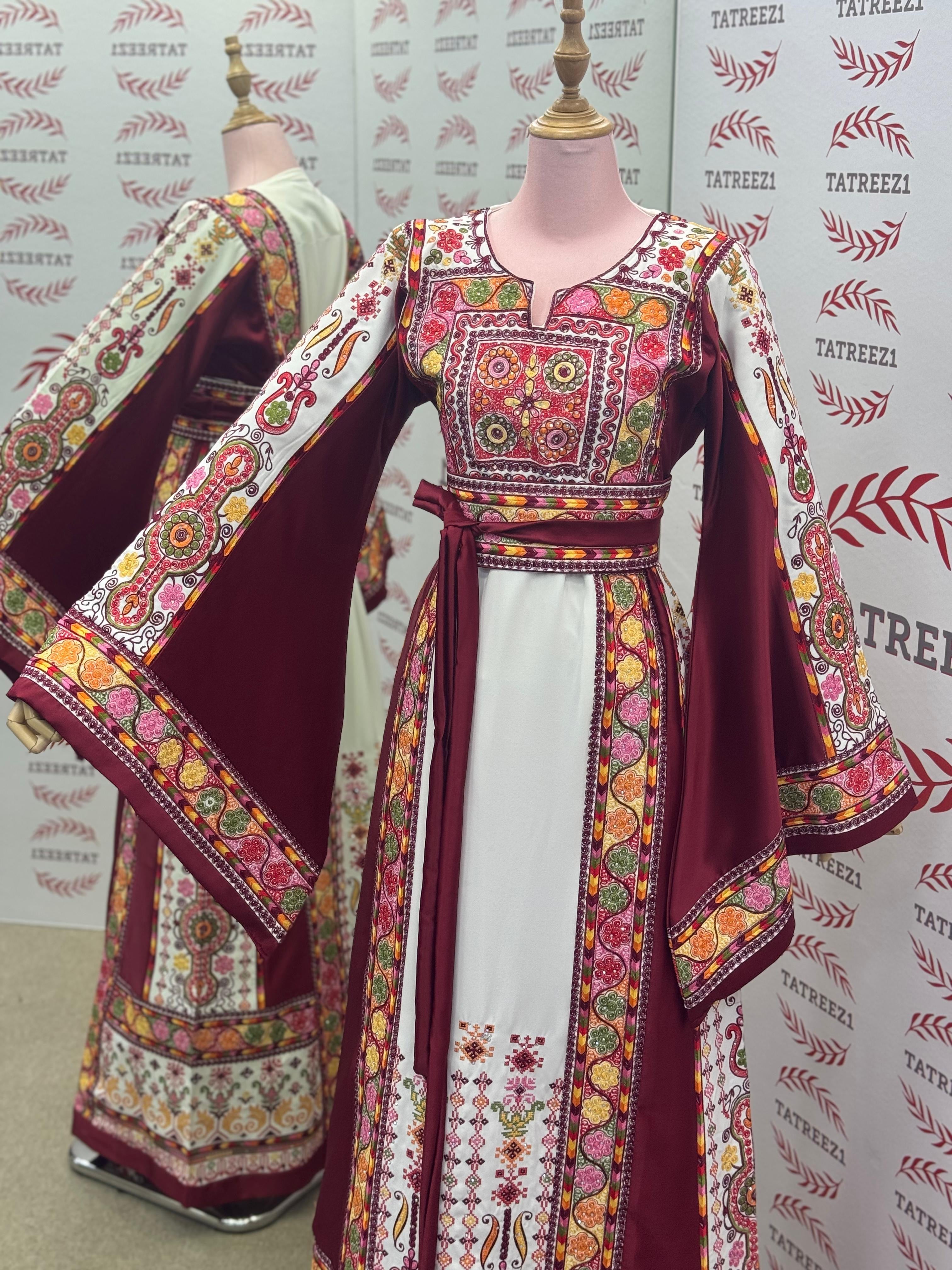Stunning Embroidery Traditional Embroidered Palestinian Fellahi Thobe