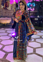 Load image into Gallery viewer, Blue Silk Light Velvet Traditional Embroidered Thoub With Matching Headpiece
