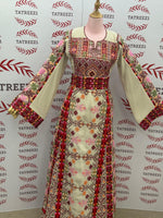 Load image into Gallery viewer, Beige &amp; Maroon Thobe with Geometric Floral Embroidery
