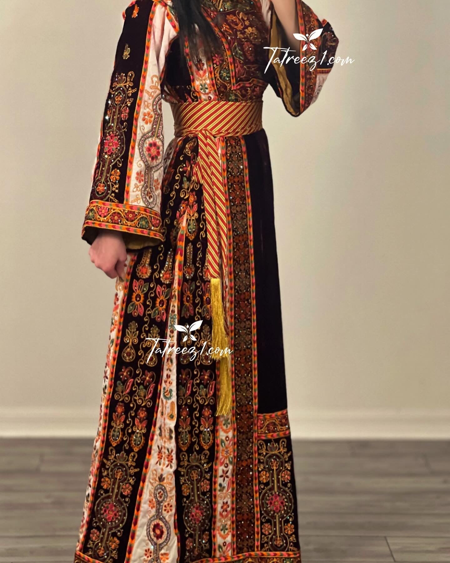 Malacca Thoub Silk Velvet Maroon Embroidery Thoub