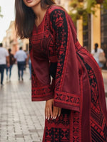 Load image into Gallery viewer, Red &amp; Black Color thoub Embroidered Palestinian Fellahi Thobe With Belt
