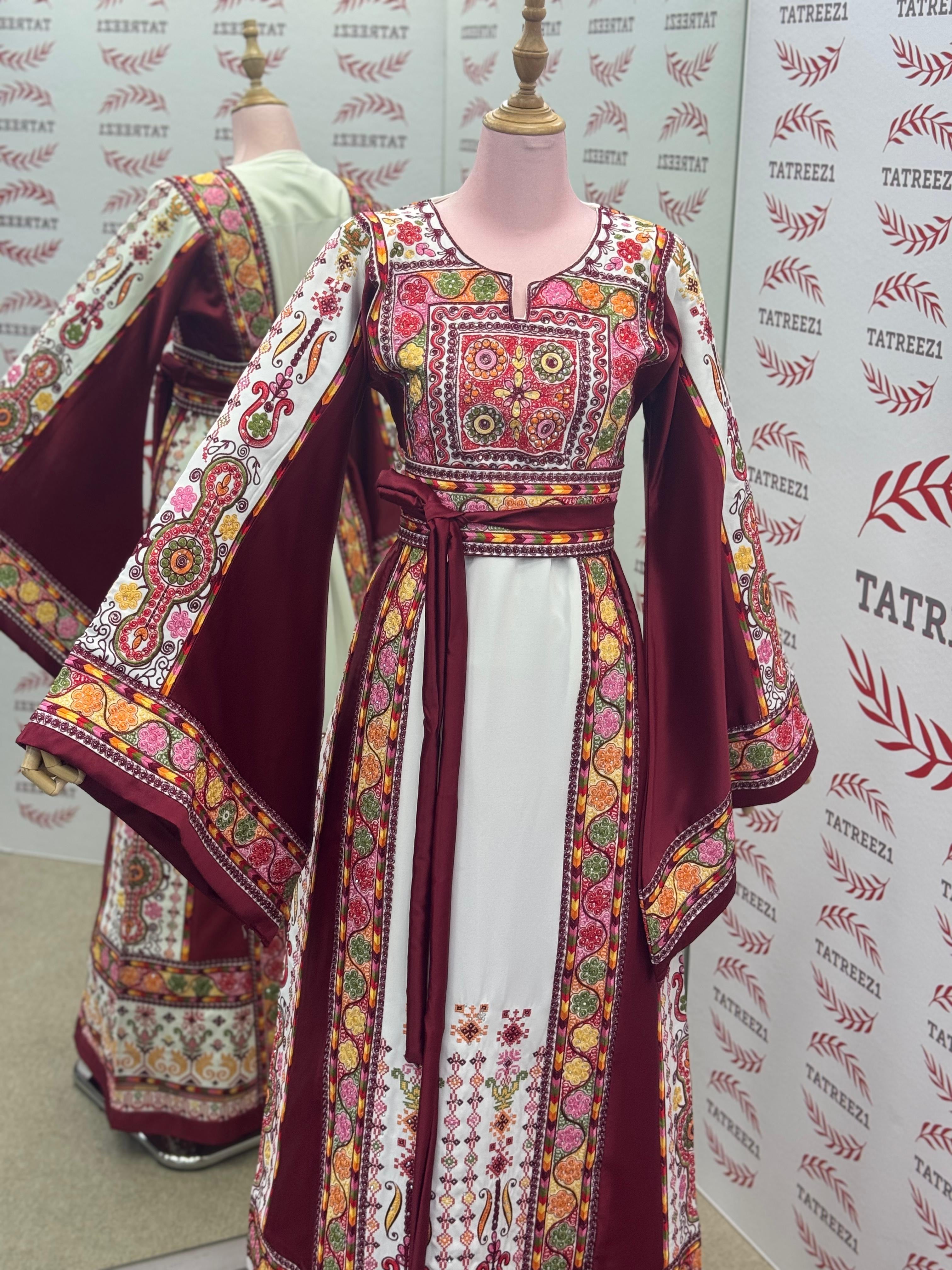 Stunning Embroidery Traditional Embroidered Palestinian Fellahi Thobe