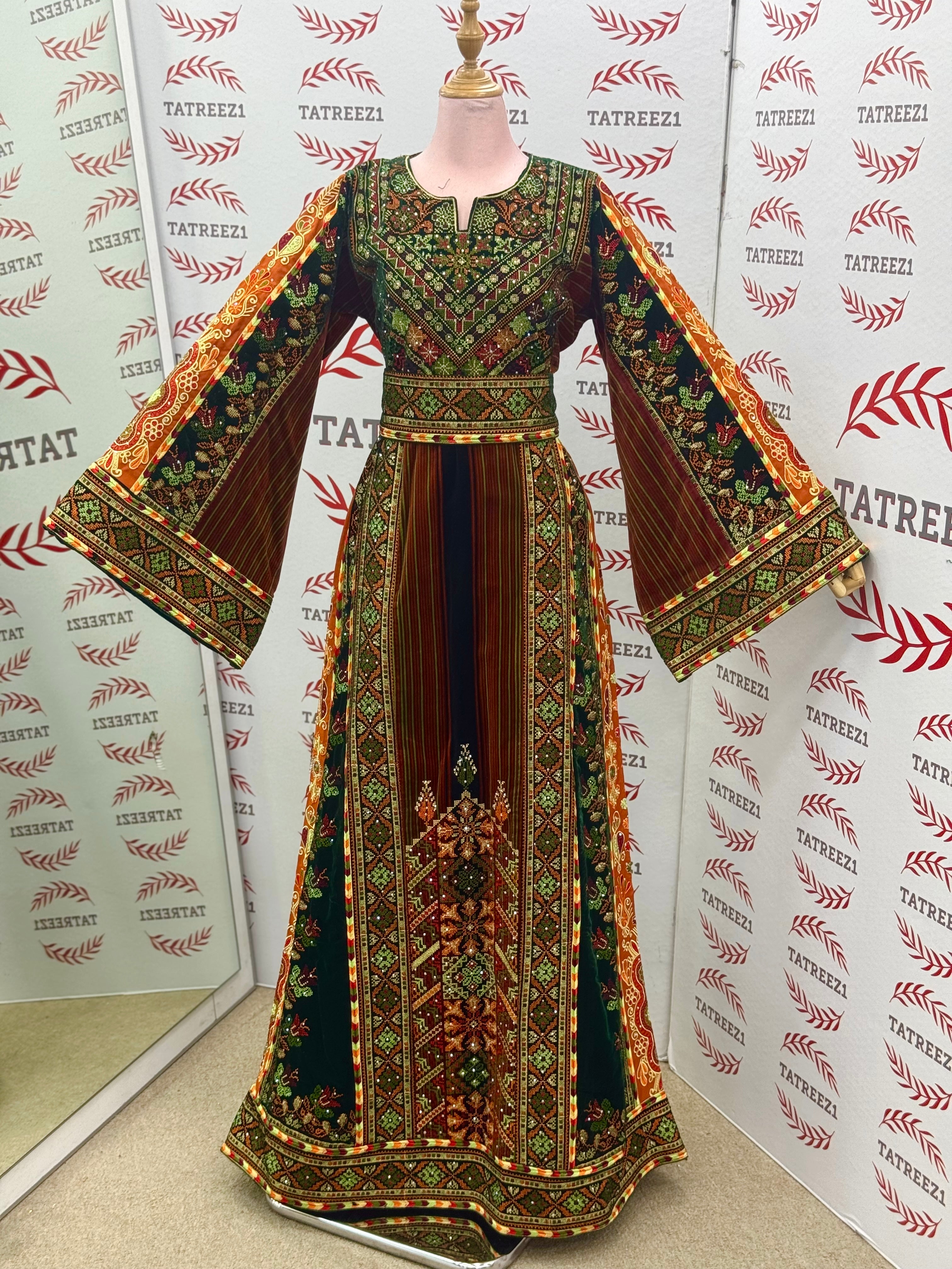 Green Jennah wnar Thoub Embroidery Thoub come with Embroidery Belt