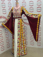 Load image into Gallery viewer, Floral Embroidered Palestinian Thobe with Wide Sleeves and Belt
