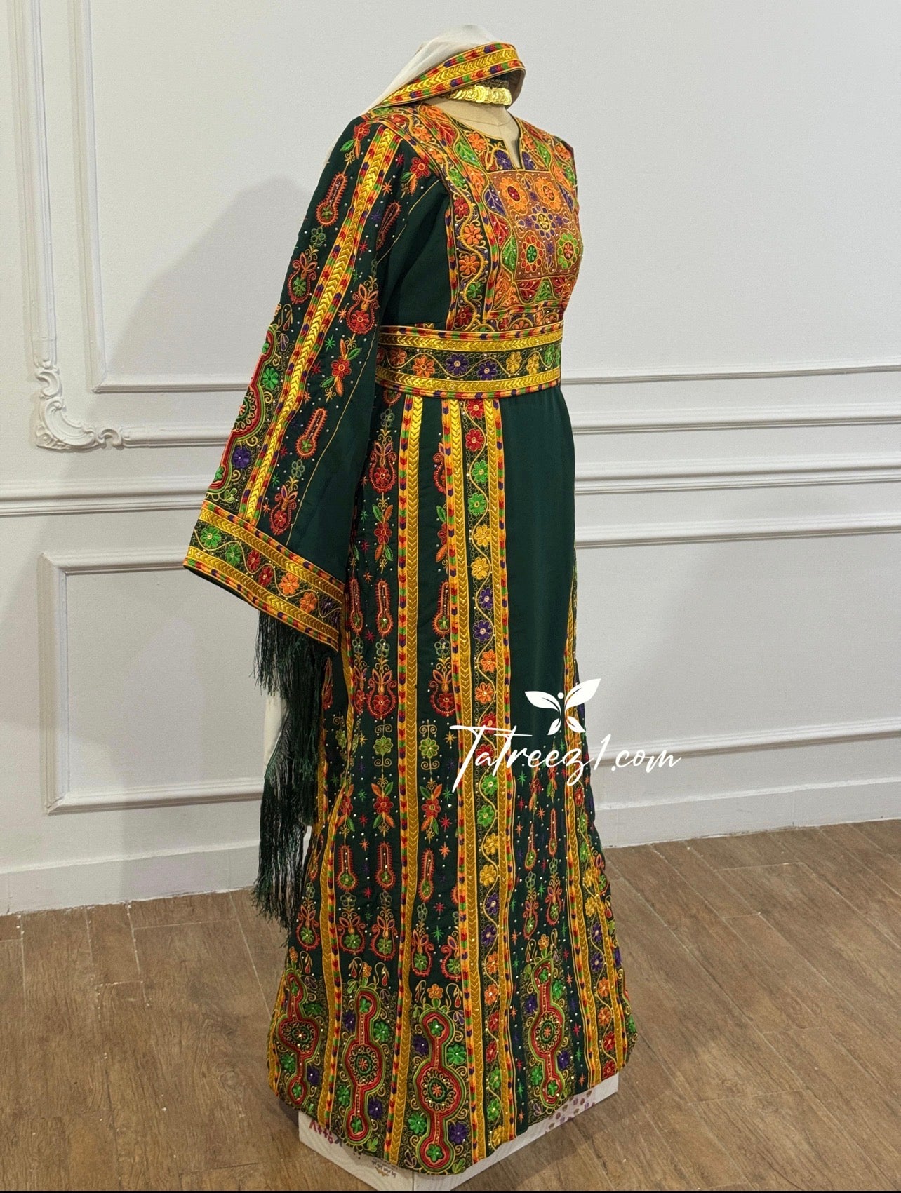 Traditional Palestinian Thobe – Royal Forest Green | Full Set with Headscarf