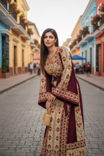 Load image into Gallery viewer, Beige Color thoub Maroon Embroidered Palestinian Fellahi Thobe With Belt
