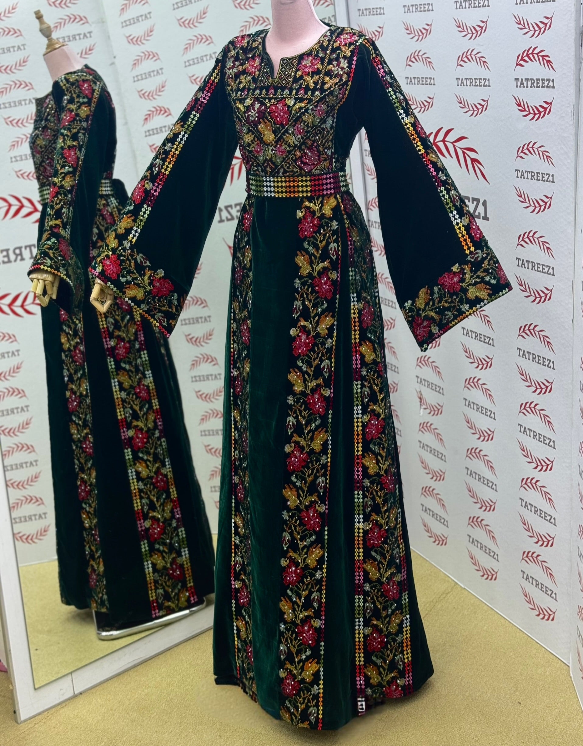 Green Velvet Bloom Stunning Thoub