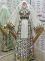 Load image into Gallery viewer, The Saffron Bloom Thobe Paired with the Matching Heritage Shawl
