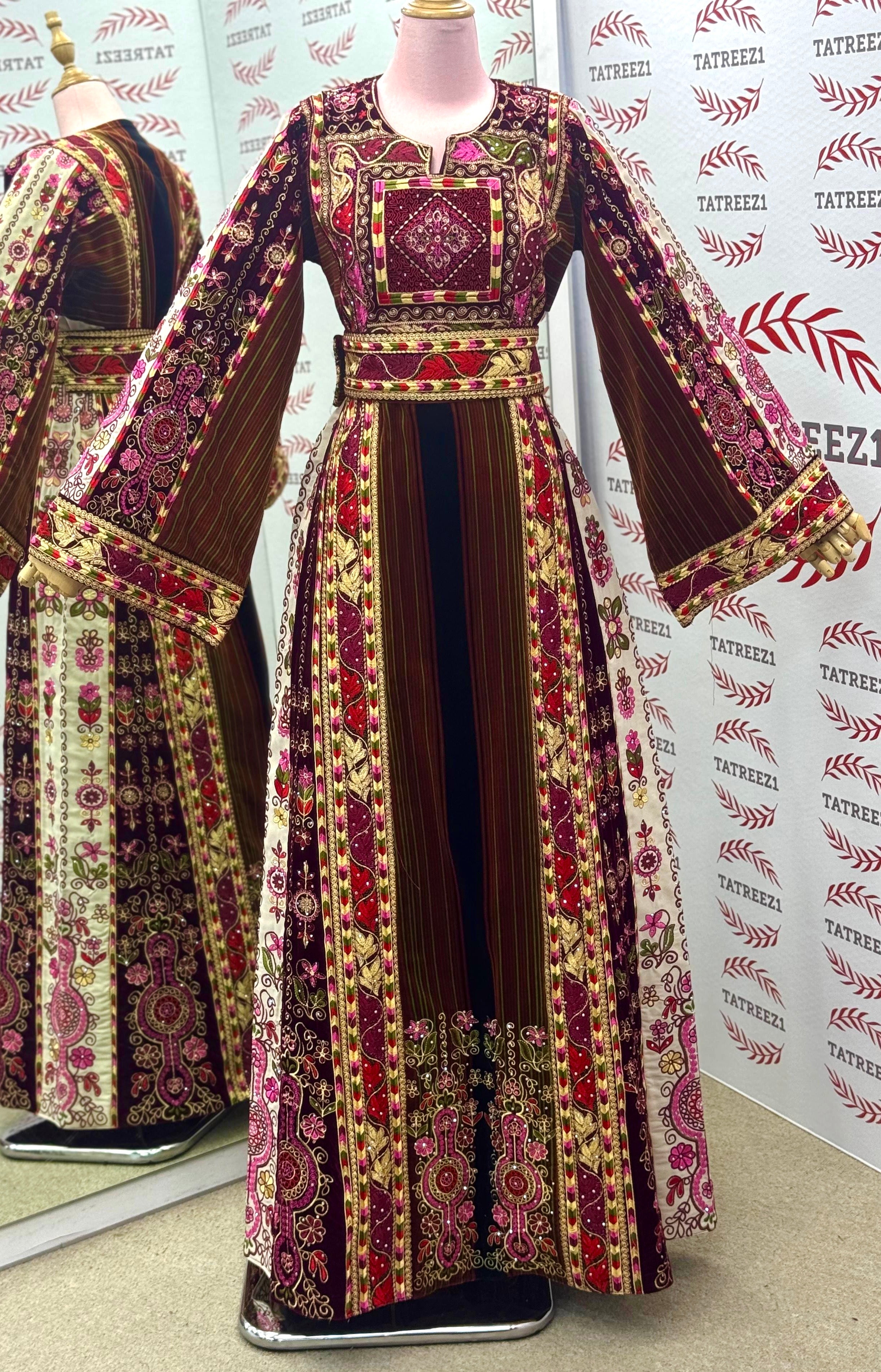 New Collection Jennah wnar Malacca Thoub Silk Velvet  Embroidery Thoub come with Belt