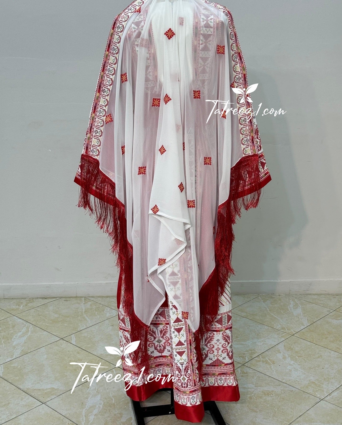 With Reversable Belt Red  Astonishing Palstainen Embroidery Traditional Long Thoub With Matching Headpiece