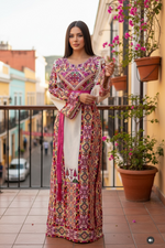 Charger l'image dans la galerie, Etameen Pink Embroidered Palestinian Fellahi Thobe With Kashmir belt
