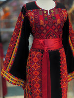 Charger l&#39;image dans la galerie, The legend Manajel Primo Heavy Embroidered Palestinian Fellahi Thobe
