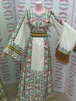 Load image into Gallery viewer, The Saffron Bloom Thobe Paired with the Matching Heritage Shawl
