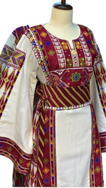 Load image into Gallery viewer, Etameen Traditional  Embroidered Palestinian Fellahi Thobe
