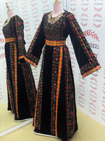 Charger l'image dans la galerie, Black Velvet Bloom Stunning Thoub
