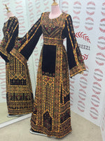 Load image into Gallery viewer, Golden Embroidery Silk Dark Brown Velvet Stone Thobe
