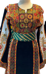 Load image into Gallery viewer, Dark Green Malacca Silk Velvet  Stone Embroidery Thoub
