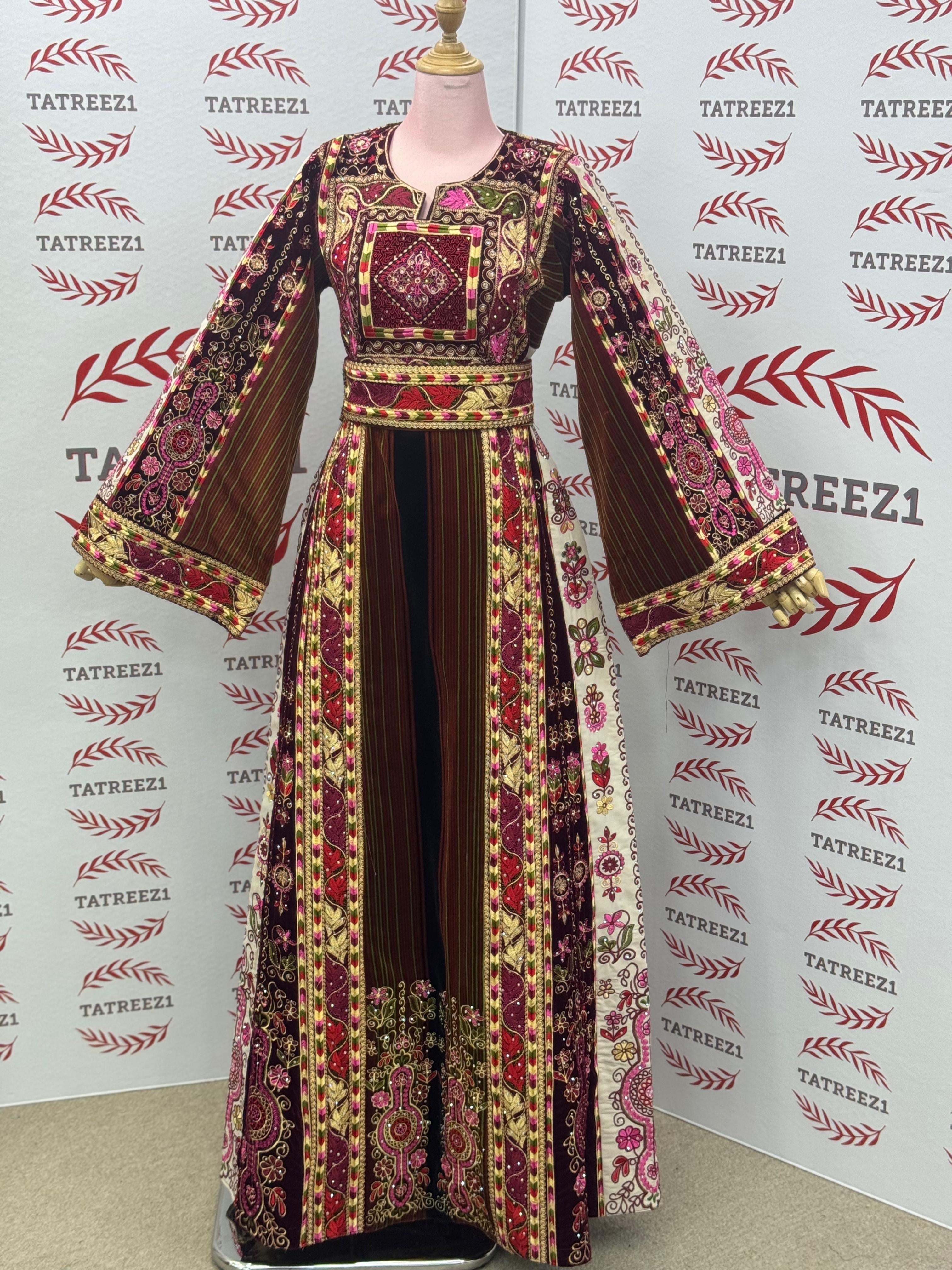 New Collection Jennah wnar Malacca Thoub Silk Velvet  Embroidery Thoub come with Belt
