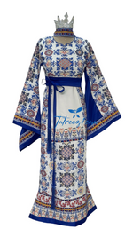 Load image into Gallery viewer, Blue Embroidery With Reversable Belt Astonishing Palstainen Embroidery Traditional Long Thoub With Matching Headpiece
