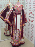 Load image into Gallery viewer, Stunning Embroidery Traditional Embroidered Palestinian Fellahi Thobe
