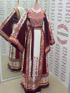 Stunning Embroidery Traditional Embroidered Palestinian Fellahi Thobe