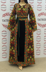 Load image into Gallery viewer, Green Embroidery Traditional luxurious touch Thoub
