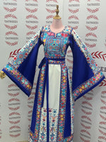Load image into Gallery viewer, Blue Stunning Embroidery Traditional Embroidered Palestinian Fellahi Thobe
