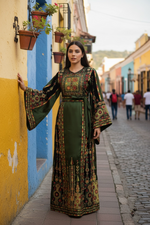 Load image into Gallery viewer, Luxurious Satin Thoub in Emerald Green
