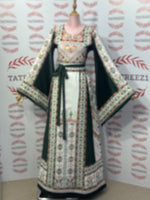 Load image into Gallery viewer, Green Embroidery Traditional Palestinian Thobe Machine Made
