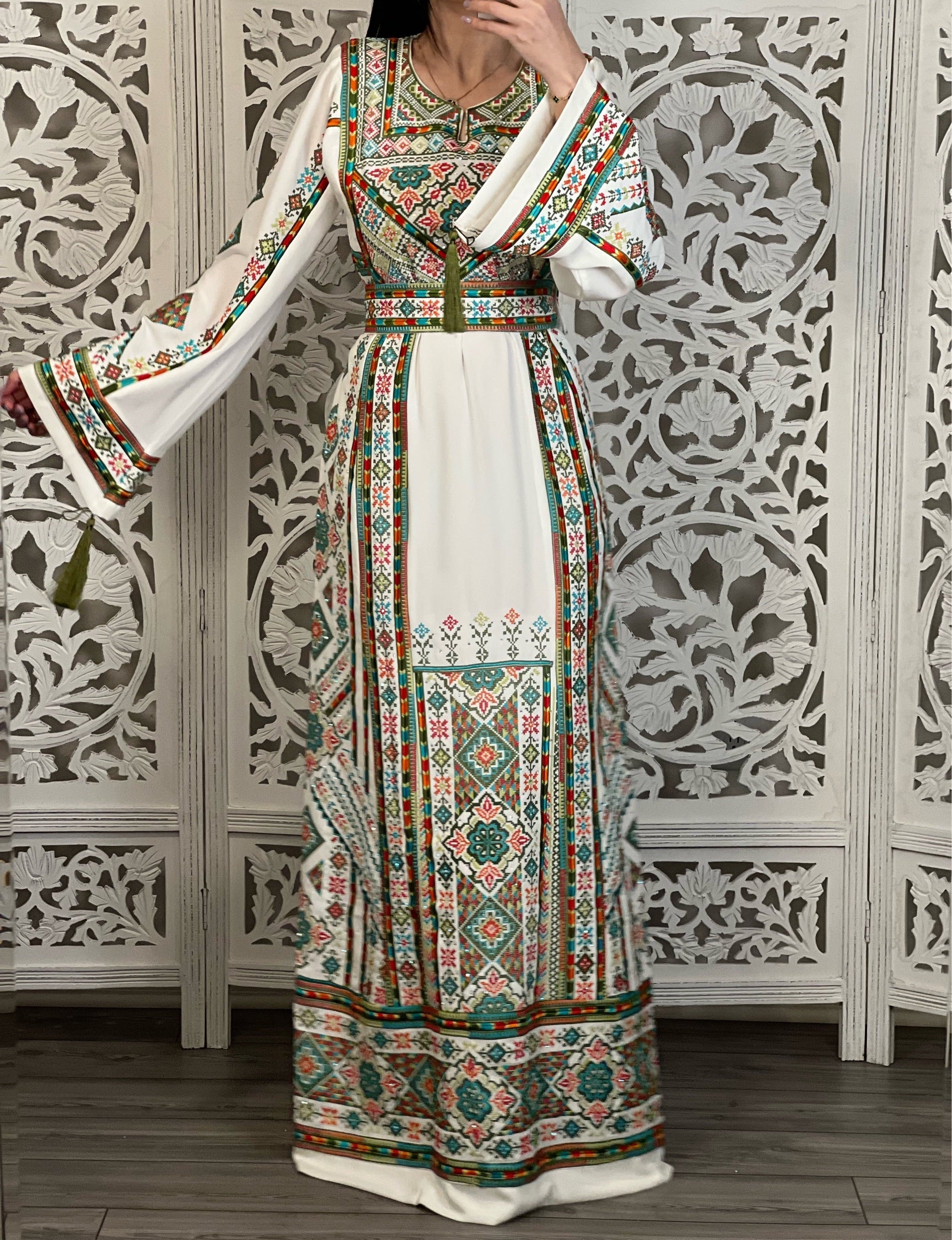 Turquoise White Embroidery Stunning Thobe